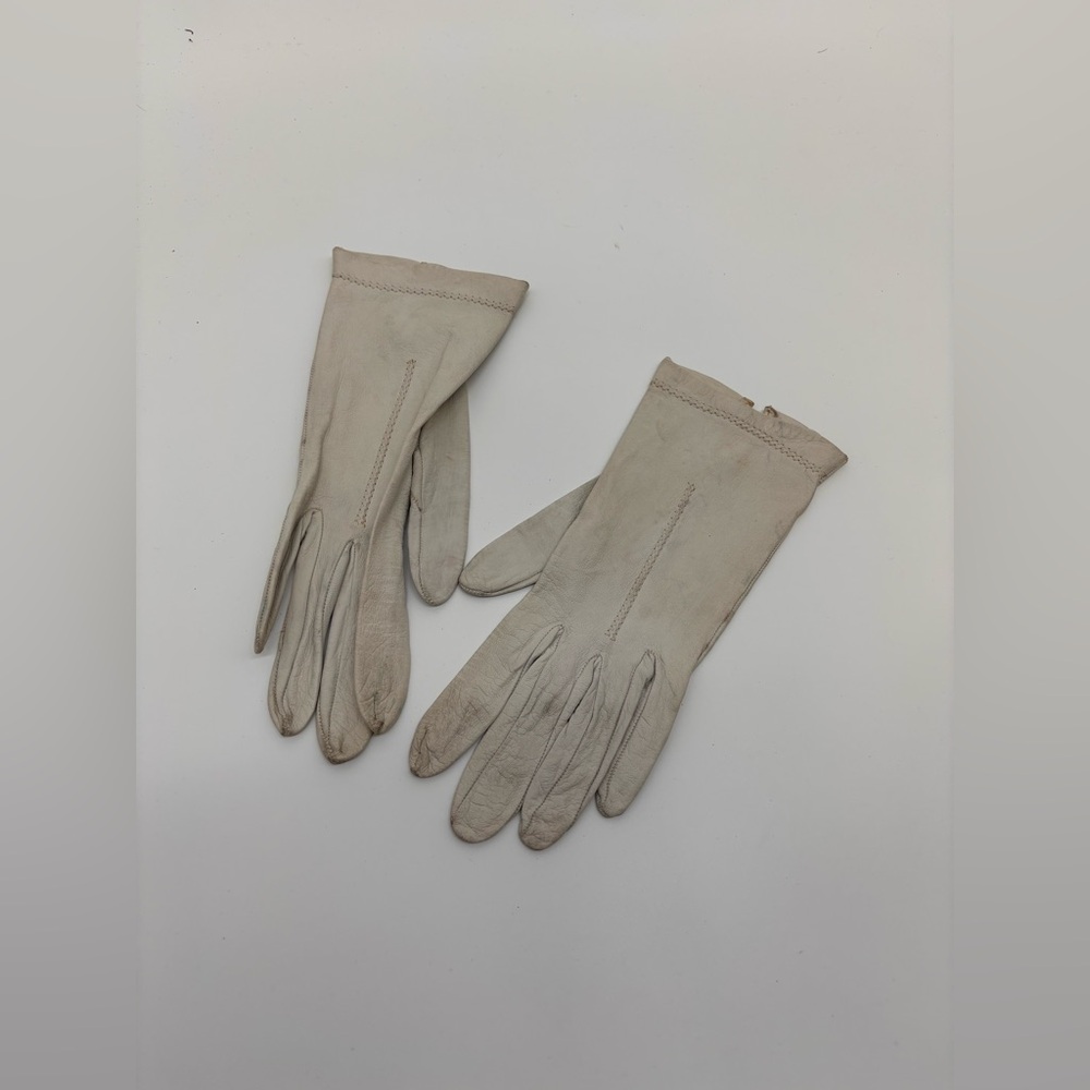 Vintage Cream Kid Leather Gloves – Size 6½–7